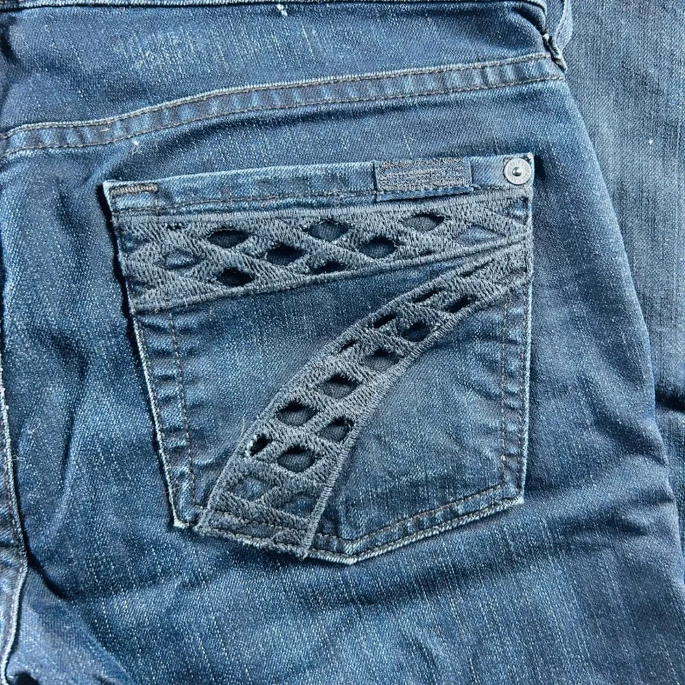 7 For All Mankind Dojo Dark Wash Wide Leg Trouser Jeans Embroidered 7 Size 27
